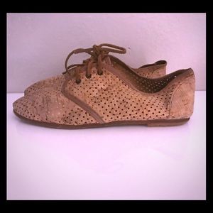 Osborn perforated cork shoe